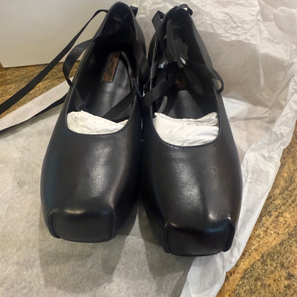 BRAND NEW UNIF LACE UP PRIMA BALLERINA PLATFORM SHOES SIZE 7